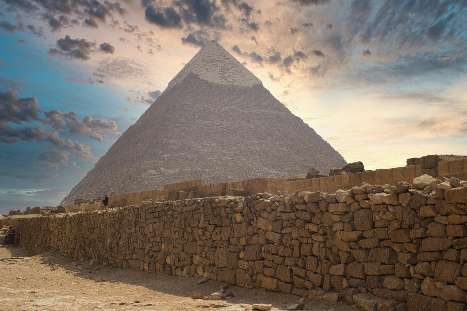 Pyramids of Giza Complete Visitor Guide — History, Tickets, and Tips 6 Ancient stone passageway inside an Egyptian pyramid at Giza