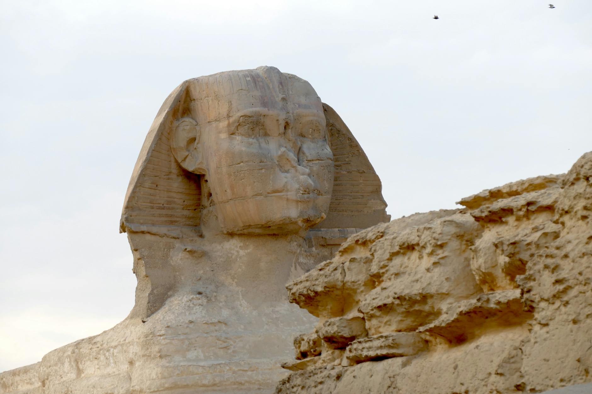 Pyramids of Giza Complete Visitor Guide — History, Tickets, and Tips 5 The Great Sphinx of Giza with the Pyramid of Khafre in the background