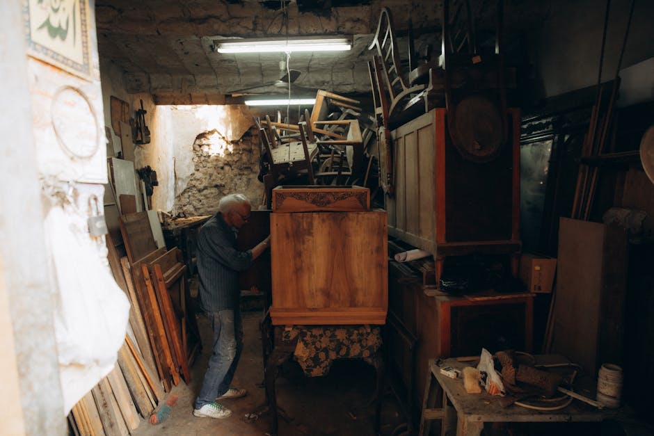 Egyptian artisan at work