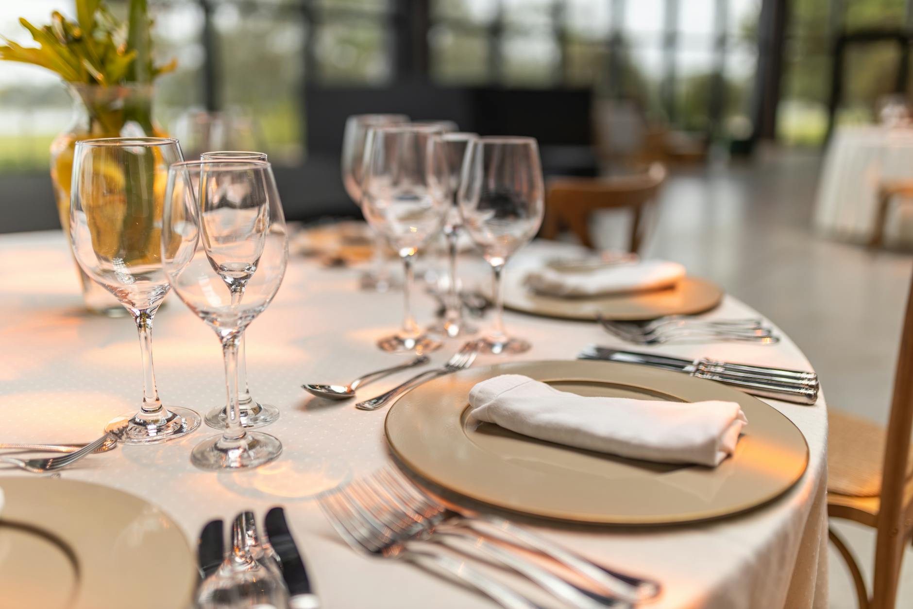 Best restaurants in Cairo elegant table setting fine dining