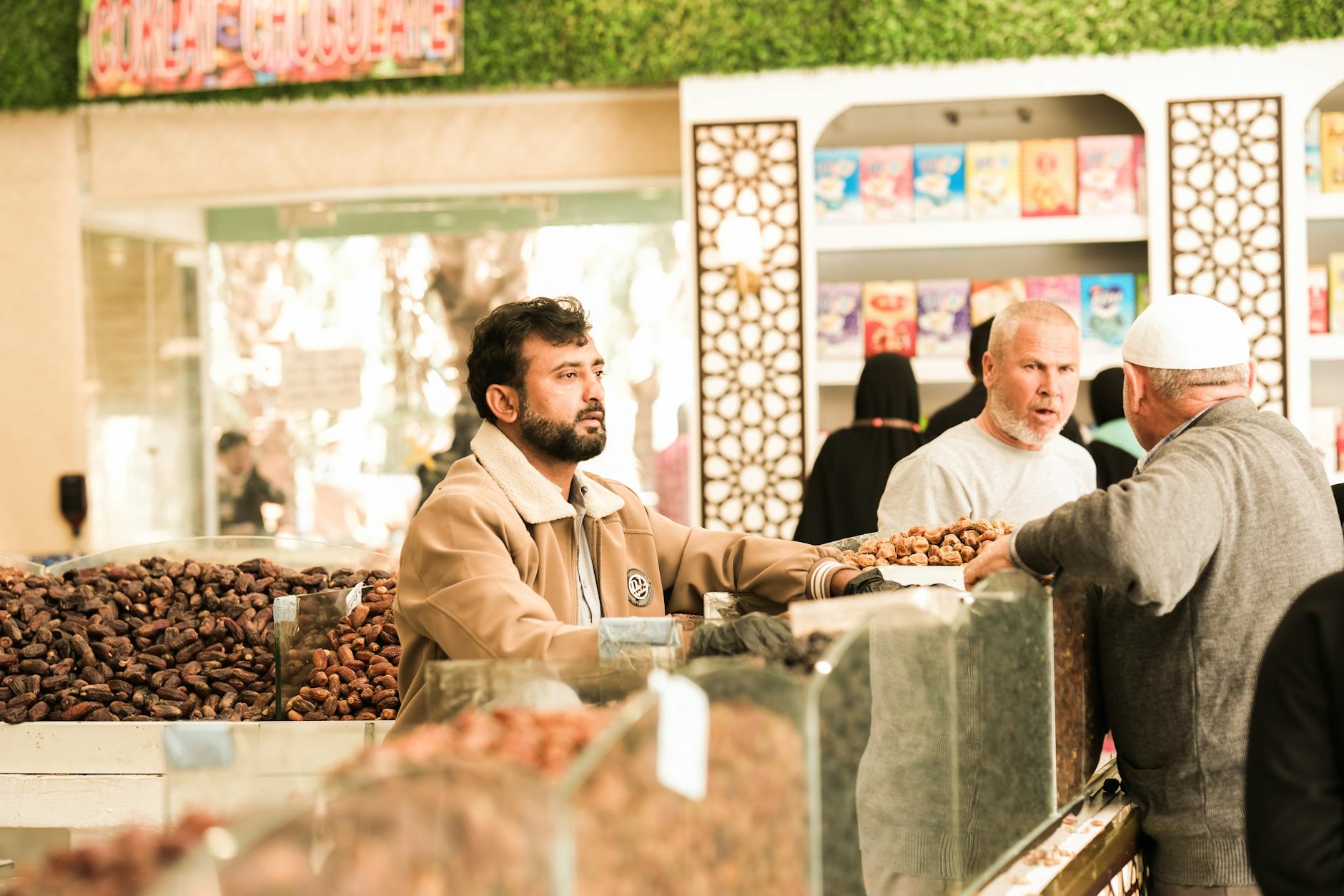 Cairo food tours traditional market dates spices