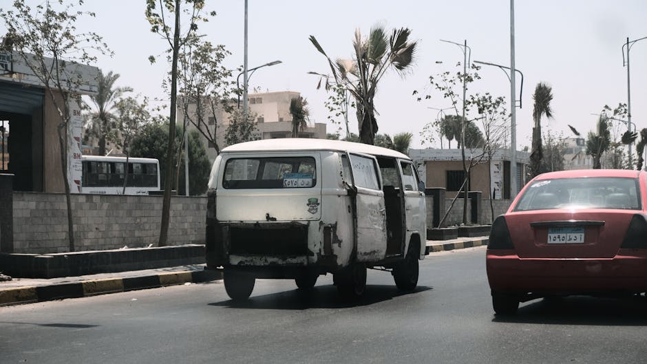 Cairo Taxi Tips for Tourists: Navigating Taxis 6 Cairo street with multiple taxis