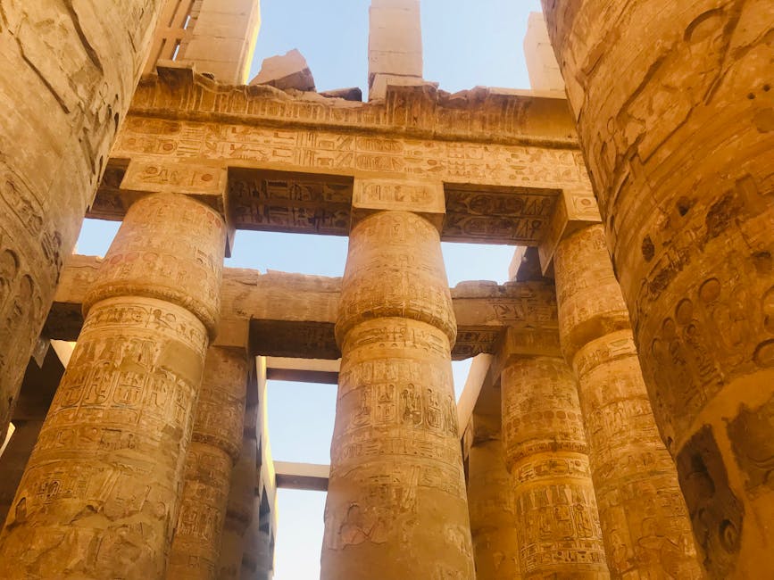 Cairo to Luxor Day Trip Guide: Ancient Thebes 5 Karnak hypostyle hall columns
