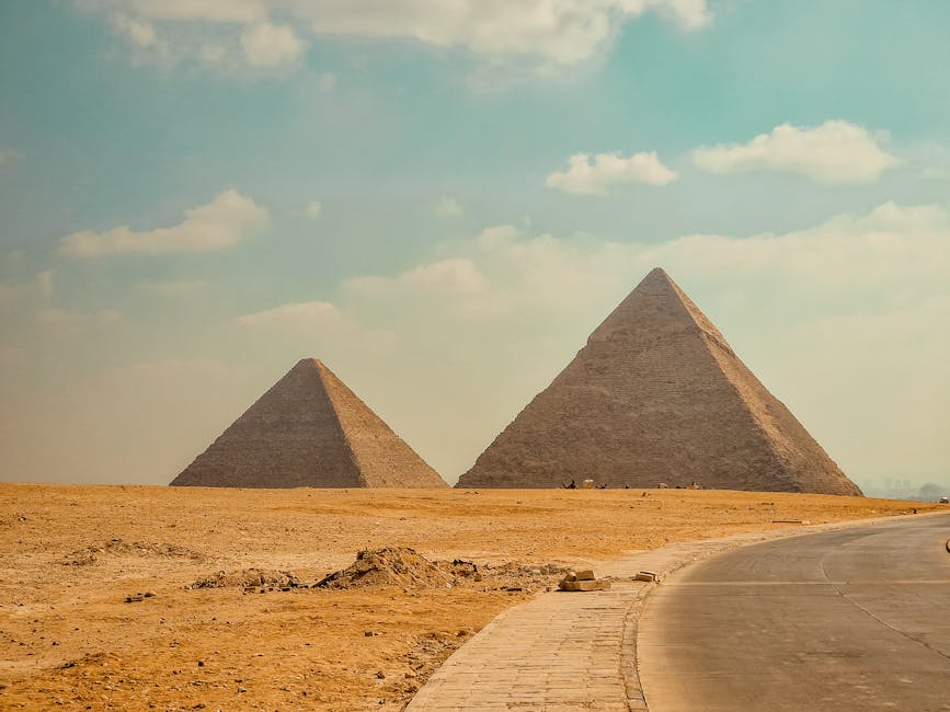Pyramids of Giza visible from road