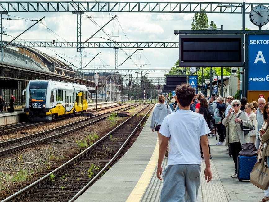 Cairo to Alexandria Transportation: Route Options 5 Train station platform