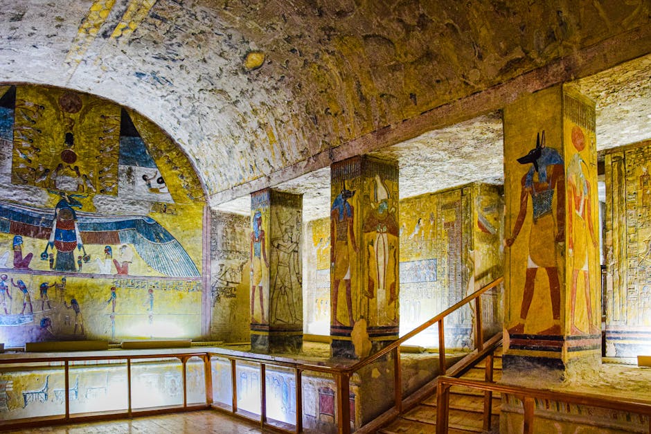 Cairo to Luxor Day Trip Guide: Ancient Thebes 3 Valley of the Kings tomb