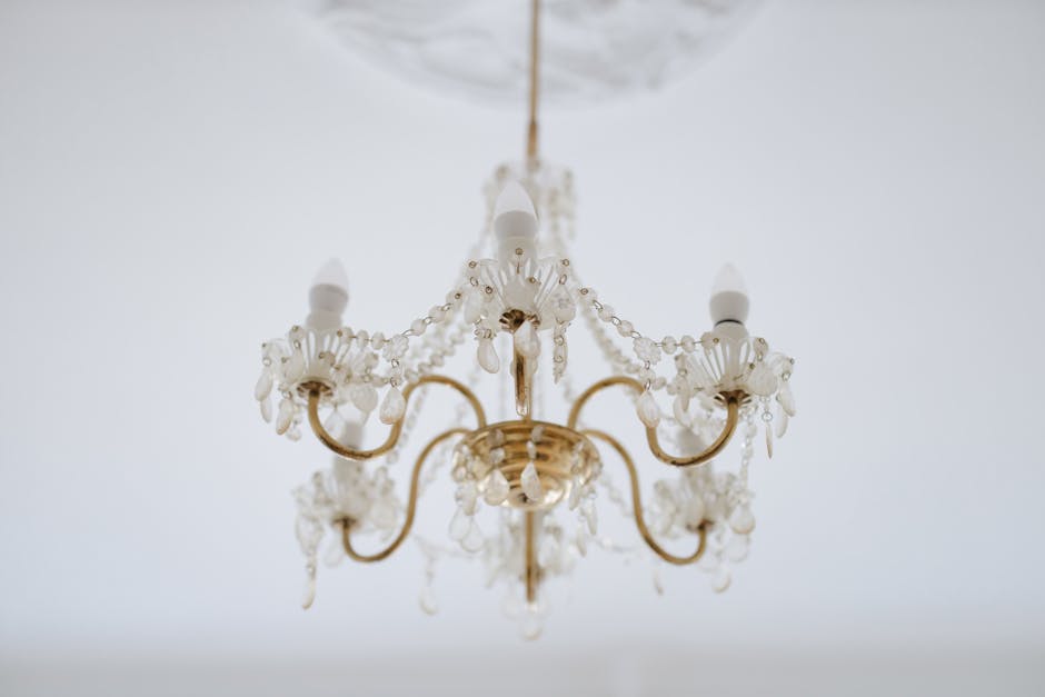 Cairo Antiques & Vintage Shopping: Collectibles 3 Crystal chandelier antique